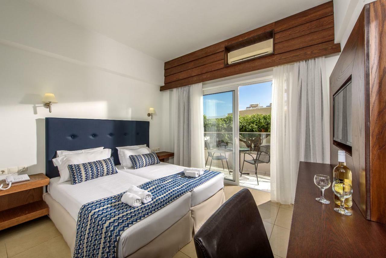 Double Room,686941767:JPEG